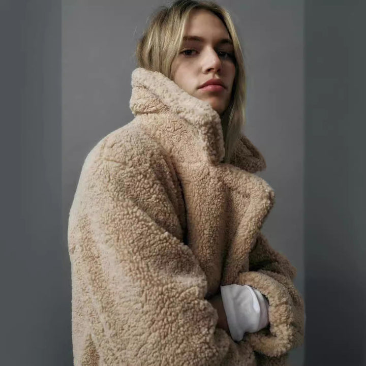 Carra | Classic Elegant Coat